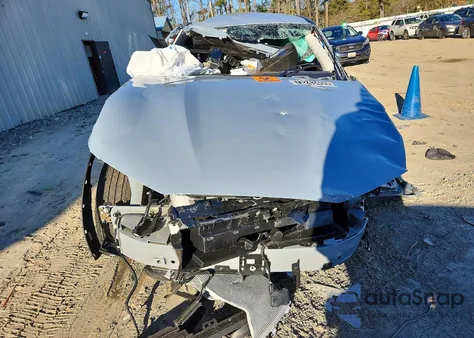 2025 Ford Mustang Mach-E Select z USA, uszkodzony, nr VIN 3FMTK1SU9SMA56608